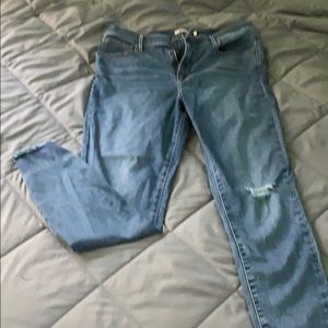 Levi’s 720 high rise super skinny size 32 distress